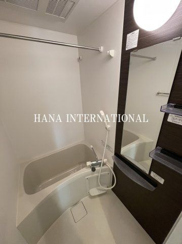 リブリ・国立北の浴室
