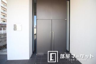 【エントランス】