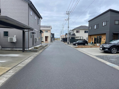 【前面道路含む現地写真】 | 鶴岡市大宝寺町建売住宅【平屋】 | 前面道路になります。