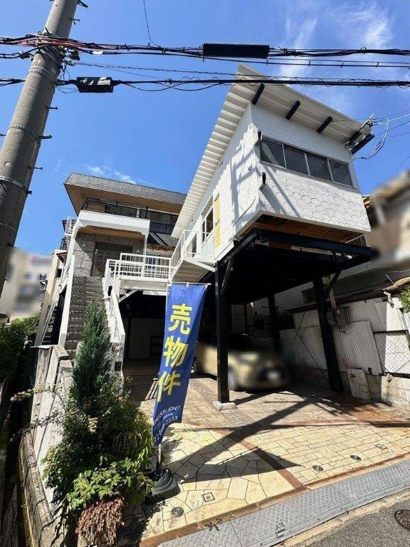 養父丘２丁目　中古一戸建ての外観|新しい生活にいかがでしょうか？外観はお住まいの顔になります。こだわりたいポイントですね。外壁塗装や屋根塗装のご相談も承っております。
■現地内覧・資金計画相談・住宅ローン相談もお問合せ受付中■
