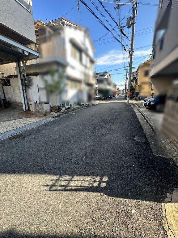 養父丘２丁目　中古一戸建ての前面道路含む現地写真|前面道路含む現地写真■物件内覧・資金計画相談・住宅ローン相談、リフォーム相談、お問合せ受付中■
※当日・翌日のご内覧、ご相談はお電話でのお問合せがスムーズです！