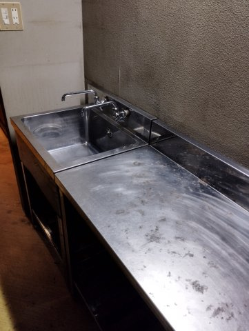 今町5丁目貸店舗の駐車場