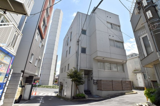 【外観】 | 2階エントランス側