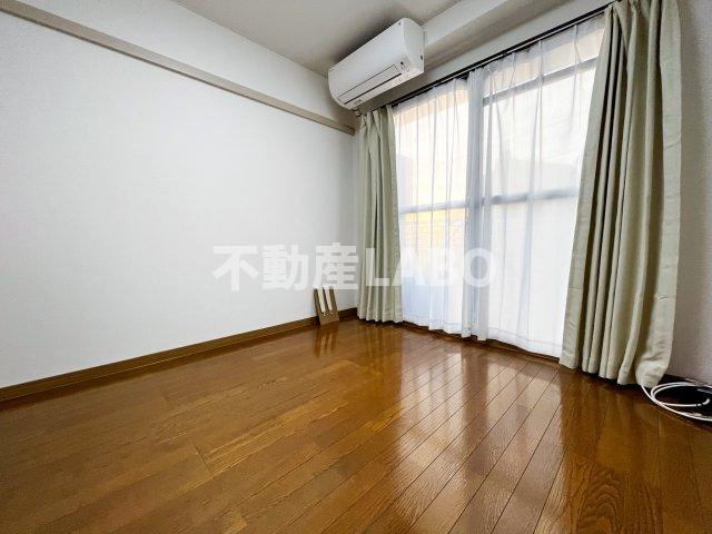 ハーモニー弁天の洋室