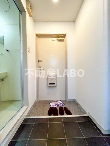 ハーモニー弁天の玄関