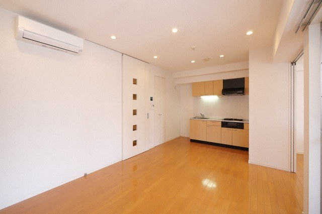 FLAT　INN　UESHIOの内装