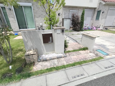 【エントランス】 | 美園東戸建