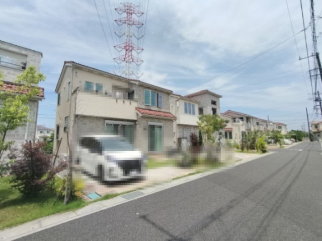 美園東戸建の駐車場