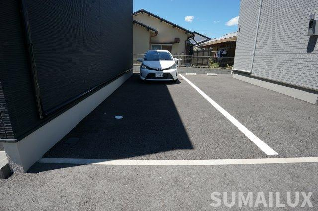 CREA STAYの駐車場