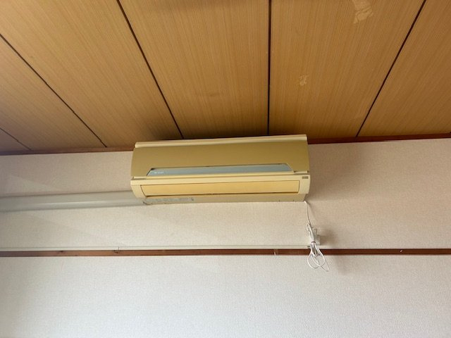 泉プリンスコートA棟の設備|冷房用エアコン