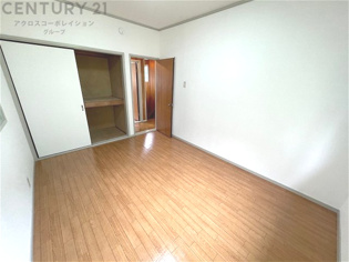 リラックスできるプライベート空間で、快適な睡眠をサポート。個人の好みに合わせたインテリアや寝具で心地良さを追求。プライベートな時間を過ごし、リフレッシュする場所におすすめです。