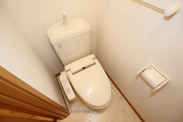 【トイレ】 | パルフェ三隈Ａ | 清潔感のあるトイレです
パルフェ三隈A棟　202号室　2021/9/25撮影
