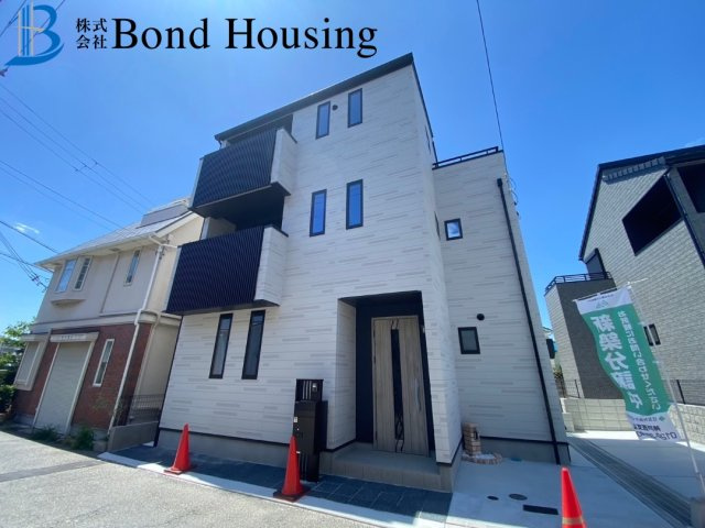 お車2台駐車可能　山手　全1棟　新築戸建の外観