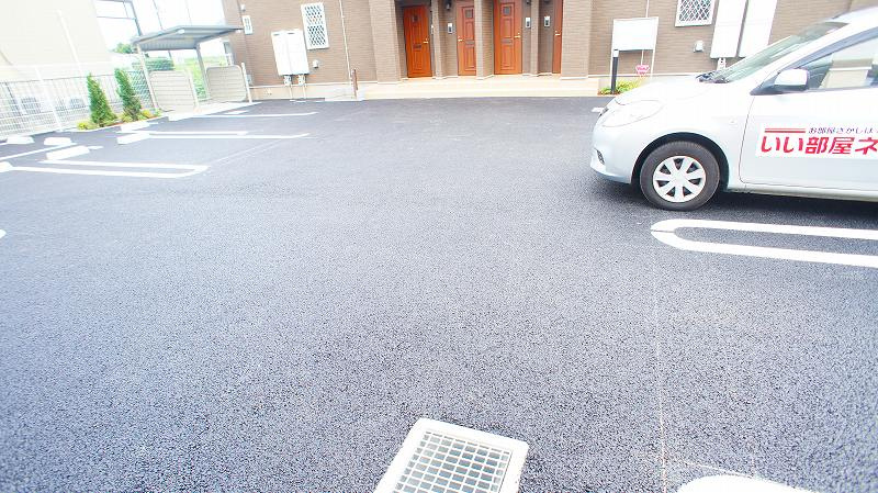グリップⅡの駐車場