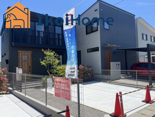 明石市大久保町松蔭　新築戸建　2号棟のエントランス|●年中無休：当日予約可●西区、垂水区、明石市初。弊社は契約前に新築戸建の住宅診断を無料で行っています