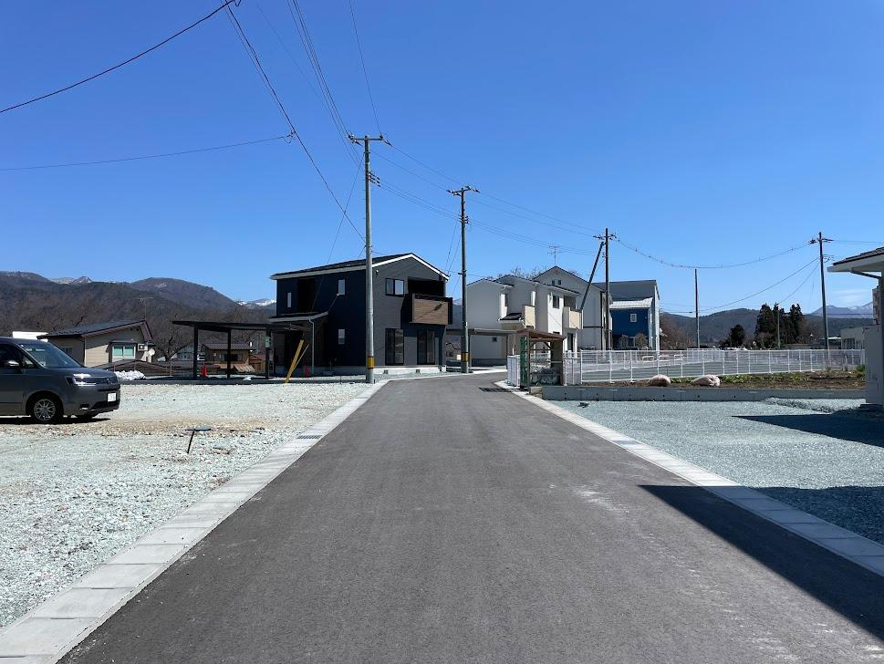 東根市六田建売住宅【1号棟】の前面道路含む現地写真|前面道路になります。