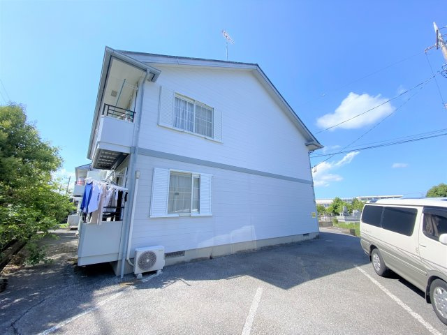 わかしおハイツB棟の外観