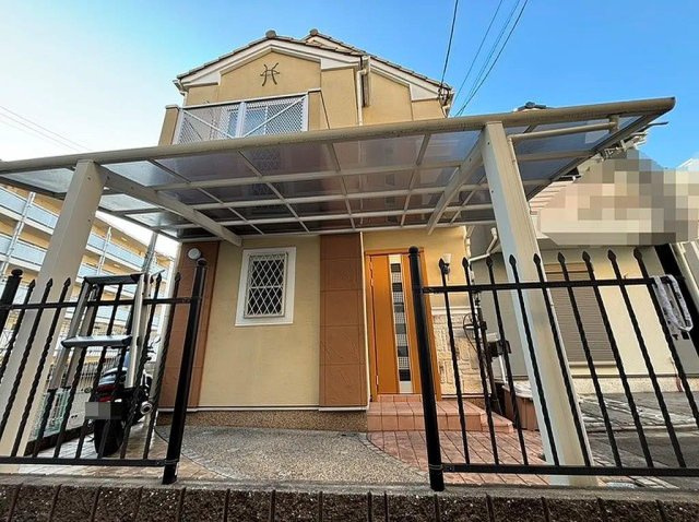 北条３丁目　中古一戸建ての駐車場|カースペース
■物件内覧・資金計画相談・住宅ローン相談、リフォーム相談、お問合せ受付中■
※当日・翌日のご内覧、ご相談はお電話でのお問合せがスムーズです！