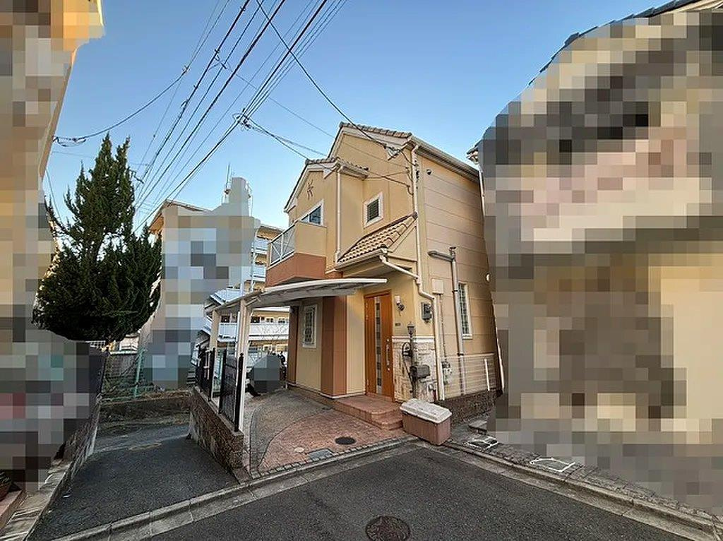 北条３丁目　中古一戸建ての前面道路含む現地写真|前面道路含む現地写真　幅員4.8ｍ
■物件内覧・資金計画相談・住宅ローン相談、リフォーム相談、お問合せ受付中■
※当日・翌日のご内覧、ご相談はお電話でのお問合せがスムーズです！
