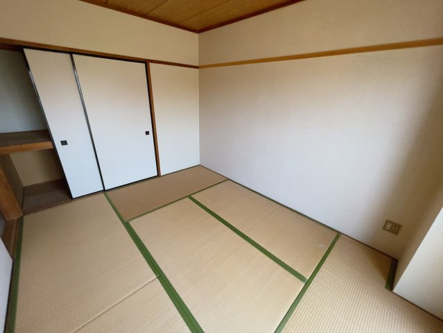 塚本ビルの和室