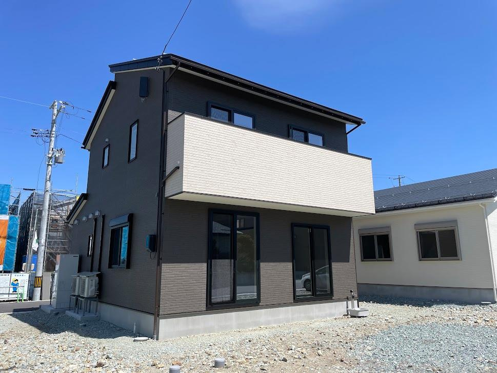 東根市六田建売住宅【Z空調】の駐車場|現地外観写真。内覧予約受付中！