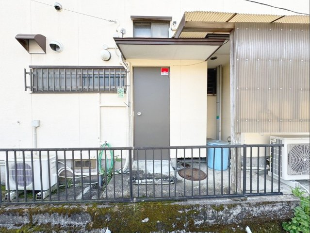 佐賀県杵島郡大町町　中古戸建の外観|勝手口です！