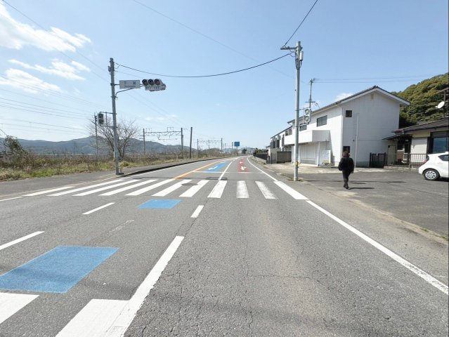 佐賀県杵島郡大町町　中古戸建の前面道路含む現地写真|前面道路と敷地はフラットです！
