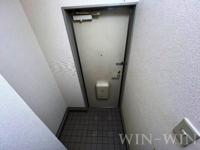 セピアパレスの玄関