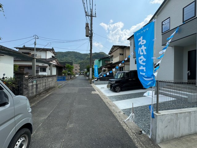ーBloomーブルームー小倉南区徳吉東5丁目2期　【小倉南区　新築戸建て】の前面道路含む現地写真|前面道路は交通量も少なく駐車しやすい♪　【小倉南区　新築戸建て】
