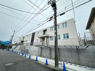 【エントランス】 | ※施工中※共用エントランスは不審者の侵入を未然に防ぐオートロック付き！防犯対策充実しています◎