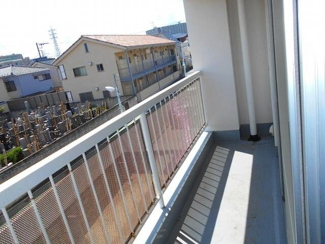 光マンションのバルコニー|別部屋参考写真