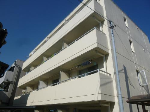 エスカーラ植田の外観