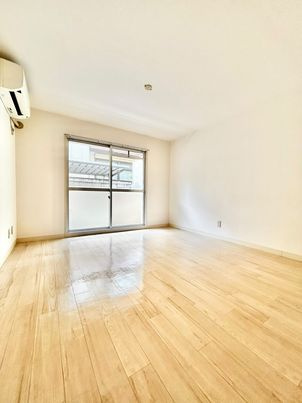 エスカーラ植田の居間・リビング