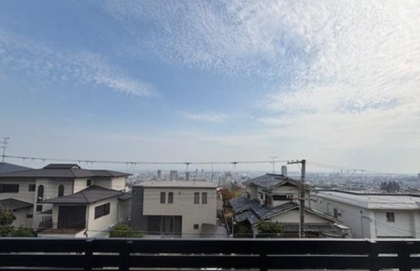 西岡本7丁目　中古戸建の展望|夏には神戸の花火がご覧いただけます。