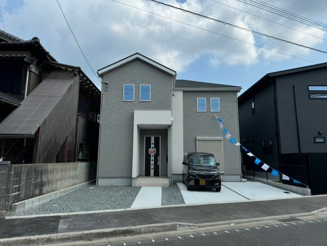 ーBloomーブルームー小倉南区南方3丁目1期　　【小倉南区　新築戸建て】の外観|駐車スペースは並列４台可能♪　【小倉南区　新築戸建て】