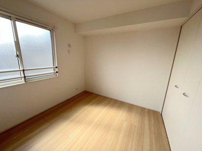 【洋室】 | ロイヤル パレス