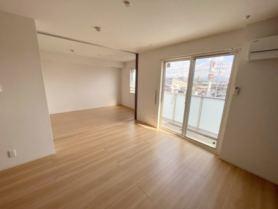 【居間・リビング】 | ロイヤル パレス