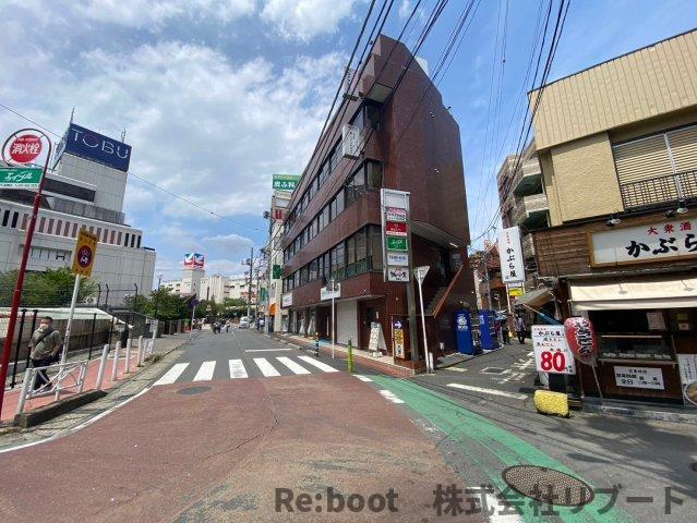 サンライズビルの周辺