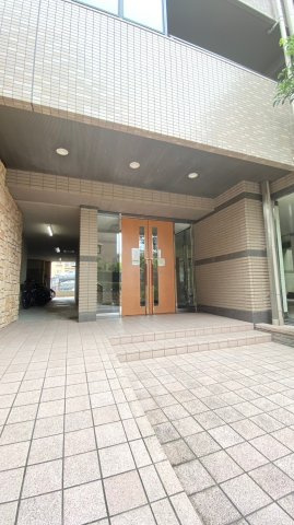 サーパス宝塚第２　のエントランス|エントランス