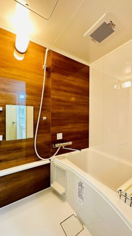 サンハイツ逆瀬川B棟の浴室|浴室