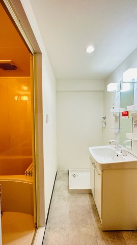 サンハイツ逆瀬川B棟の脱衣所|脱衣スペース