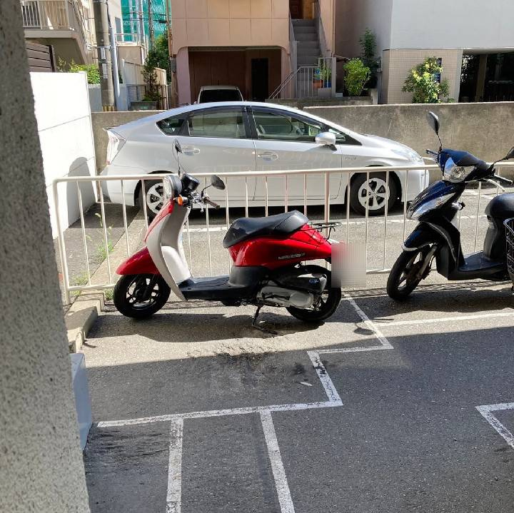 西宮ハウスの駐車場|バイク置き場