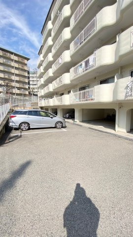 苦楽園レックスマンションの駐車場|駐車場　空き状況はお問い合わせ下さい