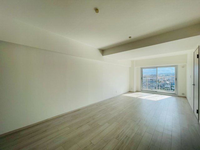 日興宝塚南口スカイマンションの洋室|洋室