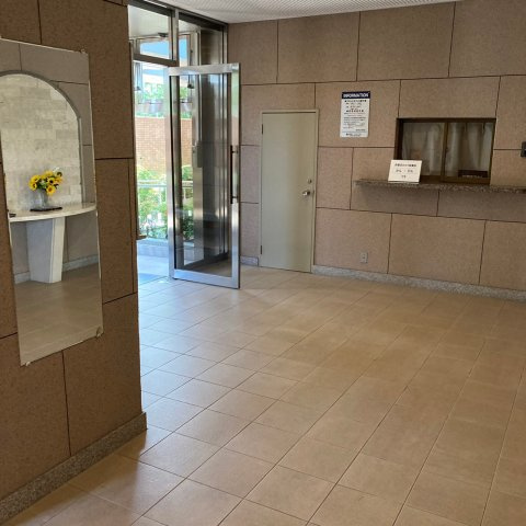 日興宝塚南口スカイマンションのロビー|ロビー