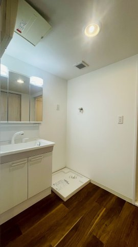 日興宝塚南口スカイマンションのランドリースペース|ランドリースペース