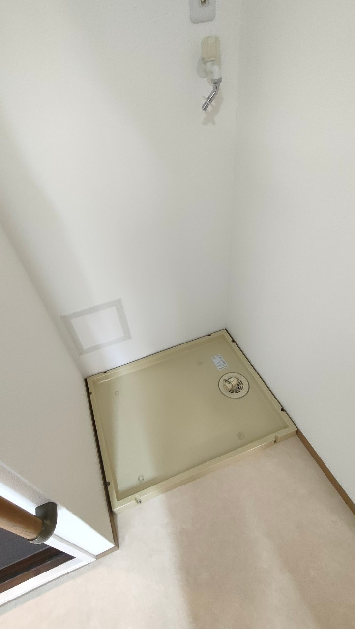 ラ・ビスタ宝塚エスティオ２番館のランドリースペース|洗濯機置き場