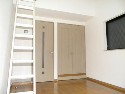 【居間・リビング】 | エクセル博多東 | 別号室の写真になります。現況優先。