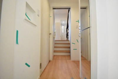 【玄関】 | CB城南レガーロ | 別号室の写真になります。現況優先。