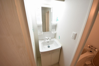 【洗面所】 | CB城南レガーロ | 別号室の写真になります。現況優先。